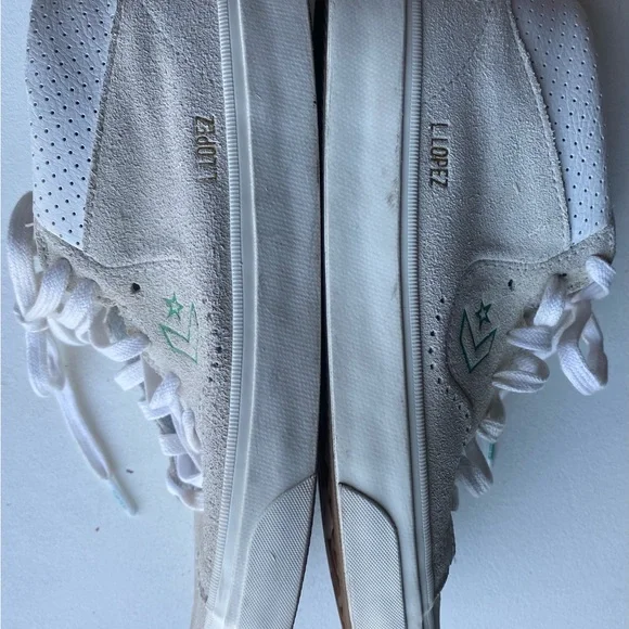 Converse  White and TanSneakers - Picture 2 of 10